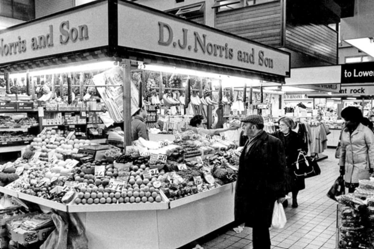 'Castle Market pictures stir fond memories of Sheffield shopping days gone ...