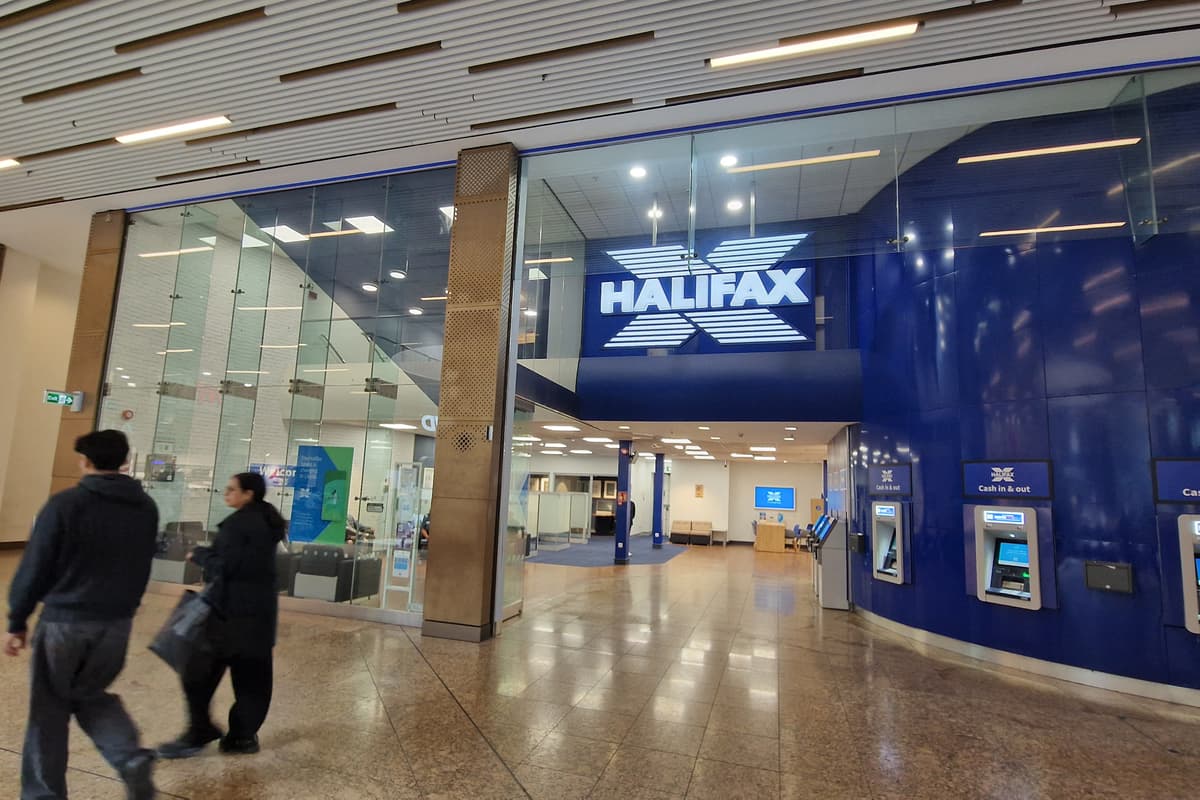 When Sheffield Halifax branches will rebrand as Lloyds - including in ...