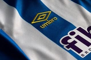 Vergleiche, Retro-Flair und Reaktionen: Sheffield Wednesday stellt das ...