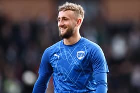 Sam Curtis of Chesterfield warms up before the Notts County vs Chesterfield Sky Bet League 2 match at Meadow Lane, Nottingham. Jake Youle / Sportimage