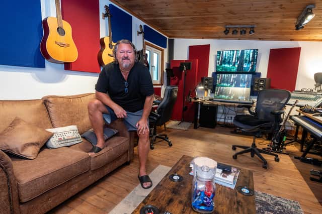 Eliot Kennedy is one of the UK’s most successful songwriters, having written hits for the likes of Aretha Franklin, Celine Dion, Bryan Adams, Take That, Spice Girls, S Club 7 and more.