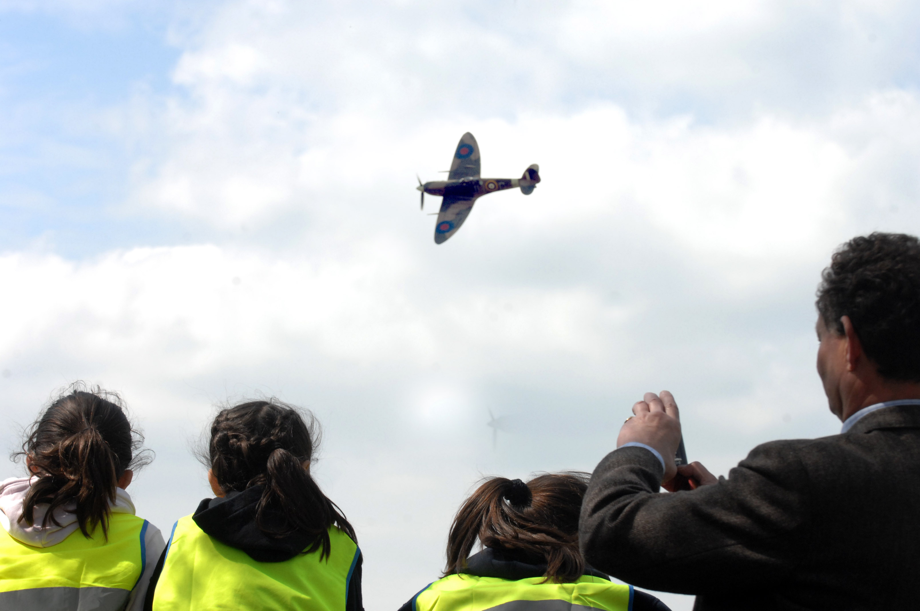 Spitfire surprise for Sheffield as legendary aircraft makes surprise appearance in city's skies