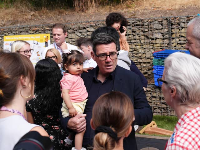 Parents have raised their frustrations about Prime Minister Andy Burnham's visit to a Sheffield family centre on the same day its sister site closed