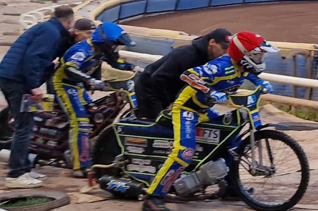 Luke Killeen and Jye Etheridge come out of the pits for heat two. Photo: Iconic Media