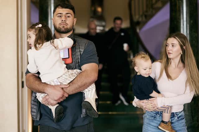 Dave Allen with his family
Picture By Mark Robinson Matchroom Boxing