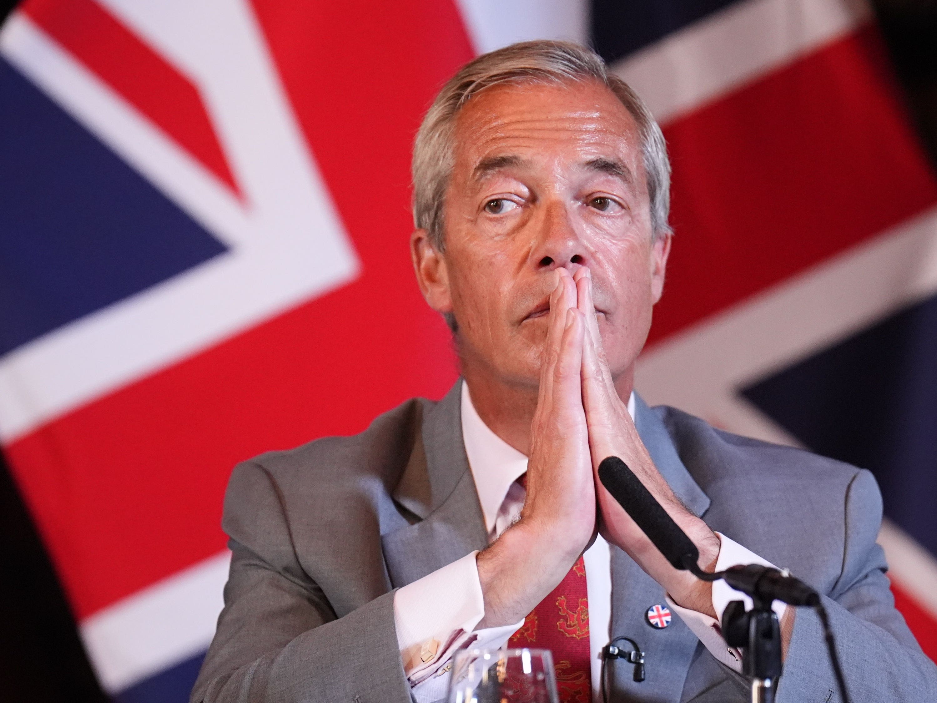 Senior Reform officials leave posts over funding questions - Farage set to address party faithful