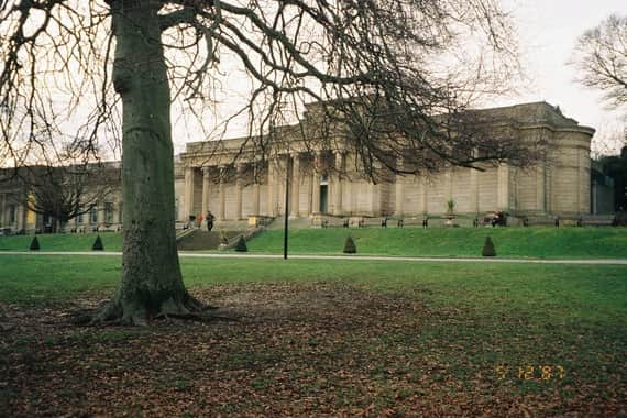 Weston Park in Sheffield will have a new memorial stone featuring a World War One poem written by an 11-year-old girl