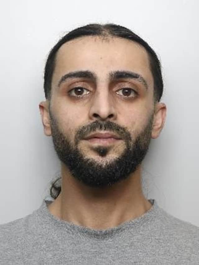 Kardo Ali was stabbed in the leg and robbed 