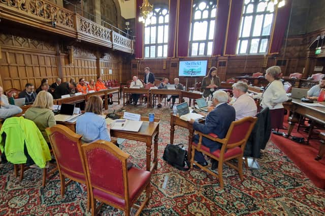 Amey bosses revealed the number of complaints at an extraordinary meeting of the environmental services and regulation committee at Sheffield Town Hall.