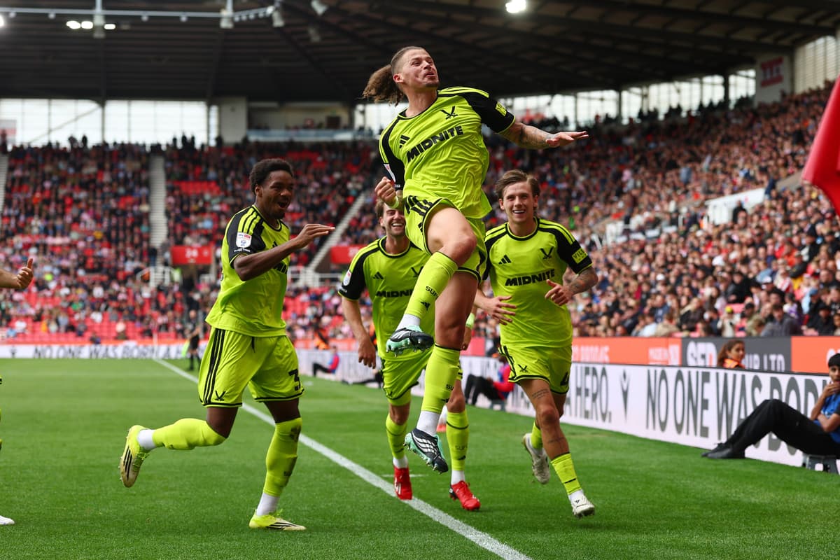 Paper Target Man 'The best' - Ex-Leeds man makes exciting Kalvin Phillips claim as ...