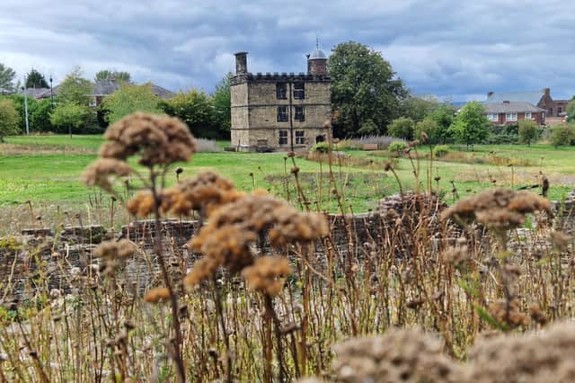 Manor Lodge was once a luxurious building, perched on an elevated point, offering stunning panoramic views of the park and for miles around.