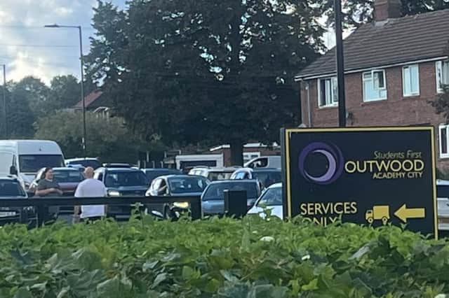A decision to cut an after-school bus for pupils at Sheffield's Outwood Academy City has led to "gridlock" at home time, a mum claims.