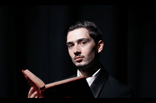 Roberto Rowinski as The Storyteller in The Turning at Bly Manor