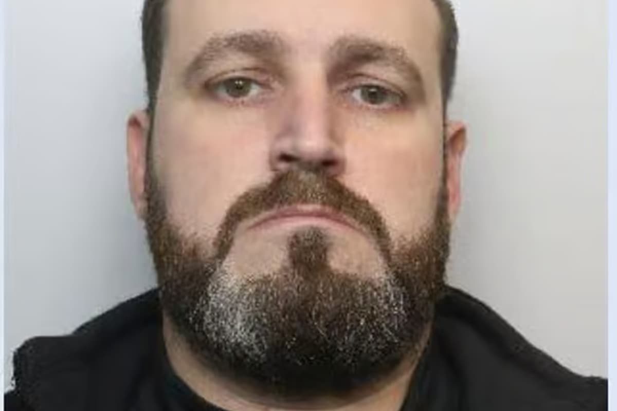Off-duty Sheffield cop had eight-month affair with