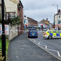 Traffic chaos on busy Sheffield road as police issue 