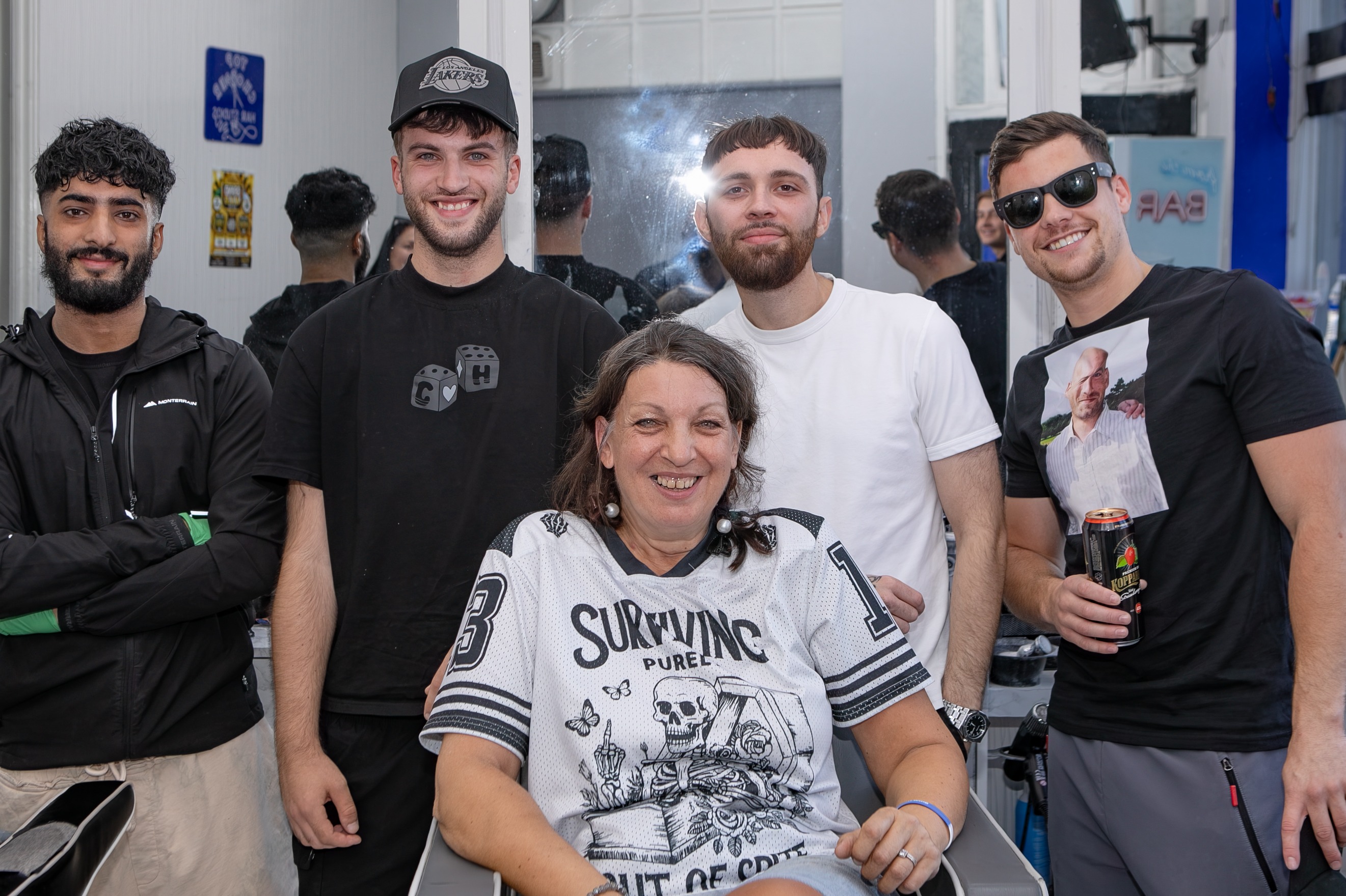 “I wish I could do it all again”: Sheffield woman fighting cancer shaves head in huge fundraising effort