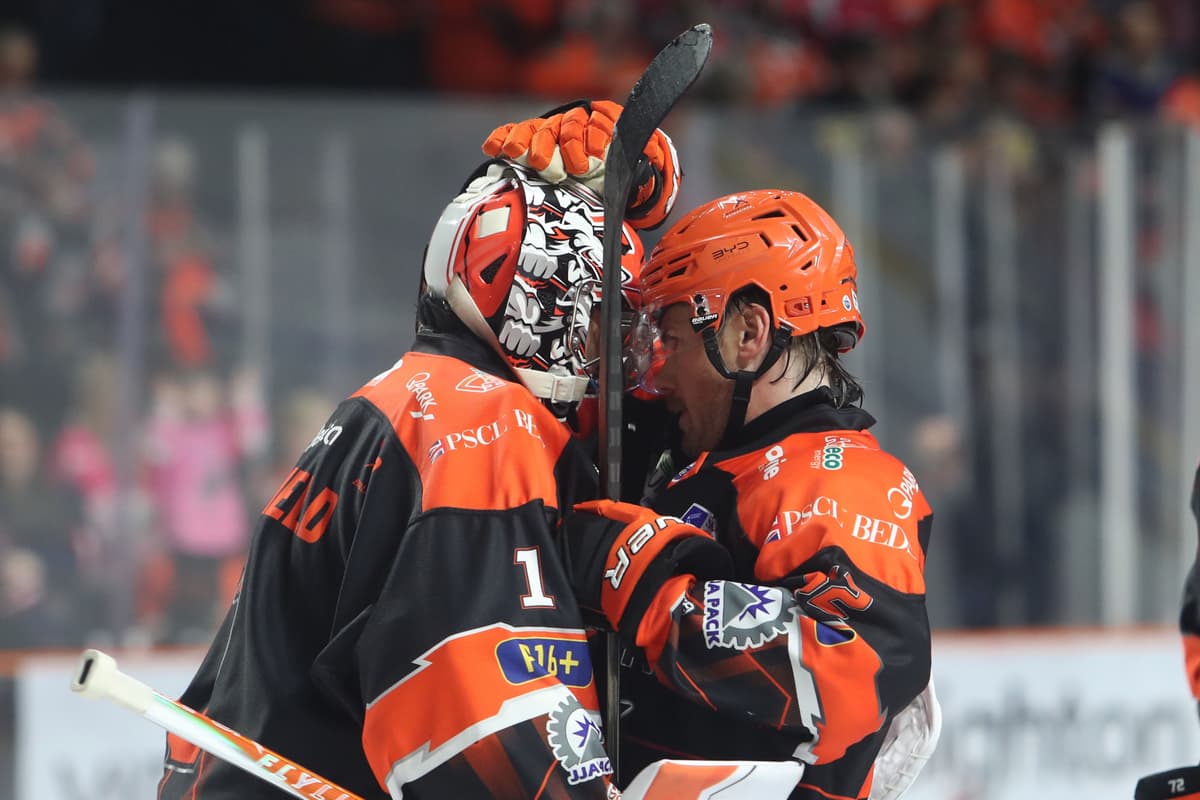 Matt Greenfield baut den Shutout-Rekord der Sheffield Steelers beim ...