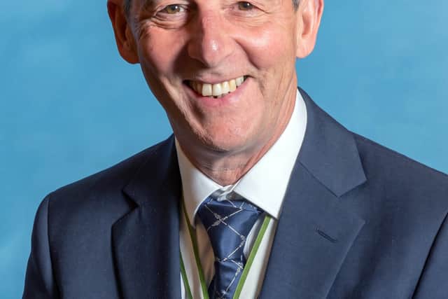 387th Master Cutler, Ian Nicholls
