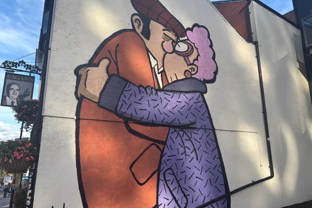 Pete McKee's "The Snog"