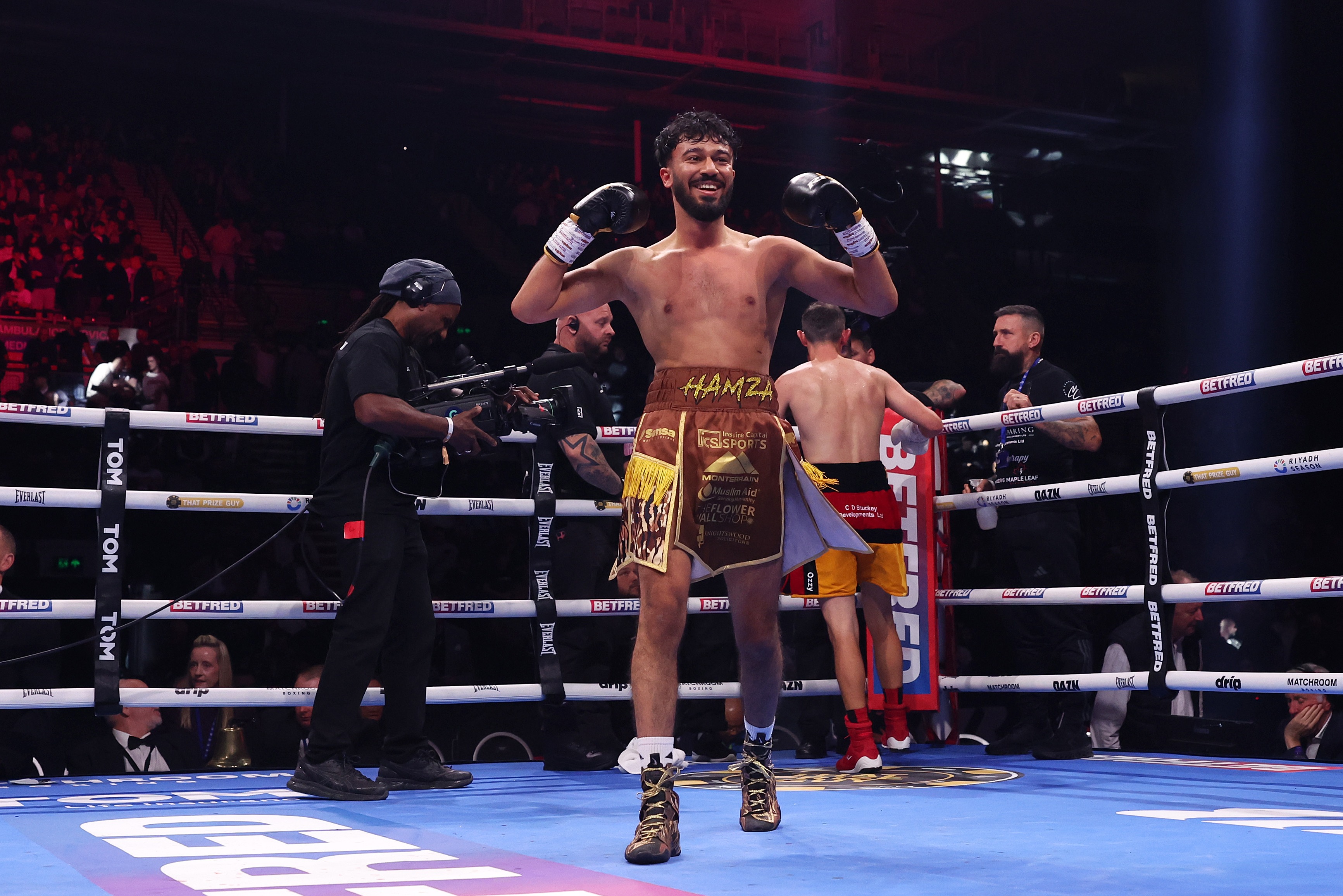 Naseem Hamed crowns boxing's next Prince