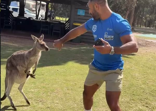 Kell goes southpaw against the Roo