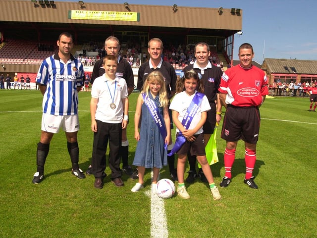 Do you recognise anyone on this week's Retro Spotlight? Tweet @SN_Sport