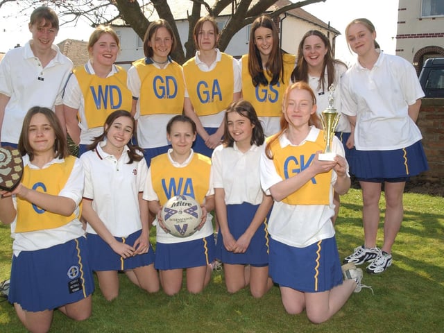 Do you recognise anyone on this week's Retro Spotlight? Tweet @SN_Sport