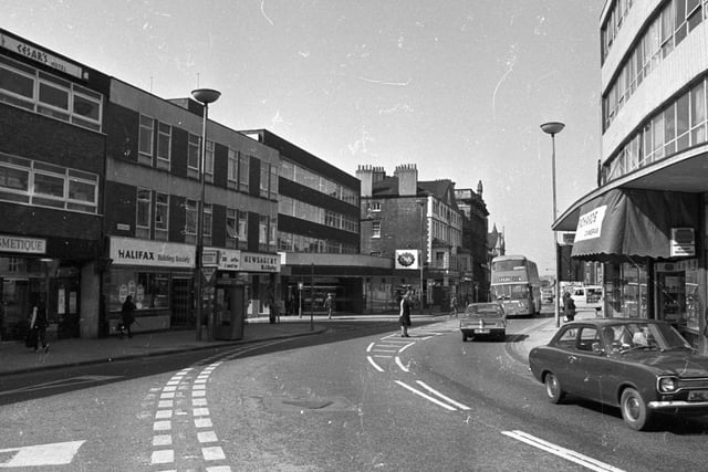 Here we have a view looking down Westgate in June 1975. Remember when C&A was on the corner? Or when the Halifax building society?