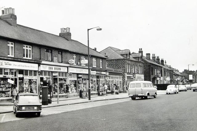 This is New Road Side in Horsforth in Juky 1970.