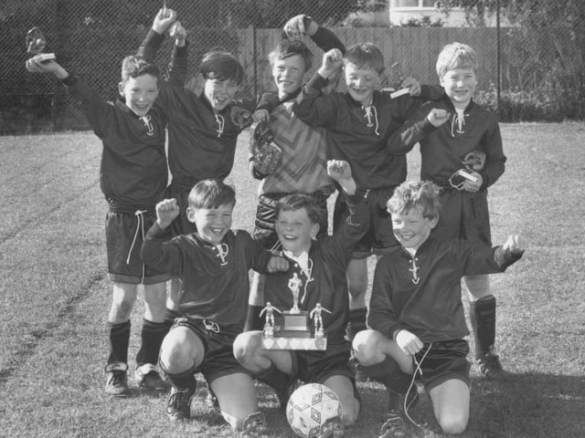 Do you recognise anyone? Tweet @SN_Sport