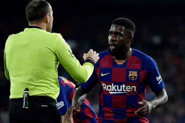 Barcelona defender Samuel Umtiti has been offered to Manchester United and Arsenal. He is available at less than 55m, which was his previous price tag. (Metro)