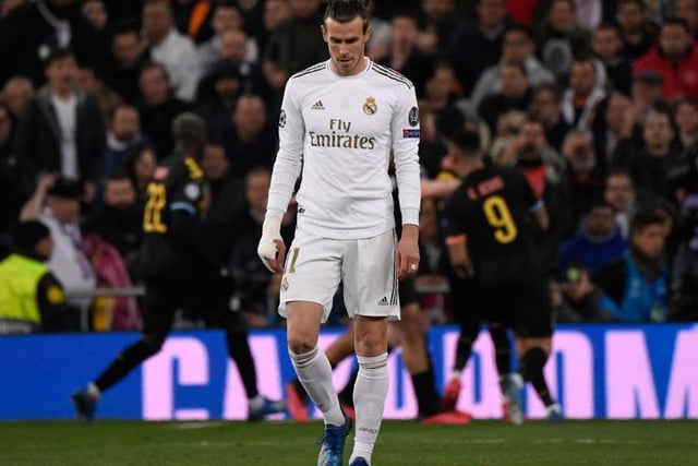 A host of Premier League clubs are set to be put on red alert with reports that Real Madrid are considering letting Gareth Bale leave for FREE this summer. (Marca)
