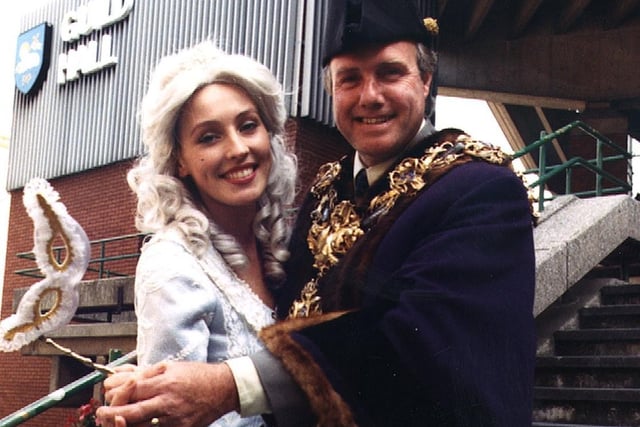 Miss Preston Guild 1992 - Hazel Taylor - with Coun Harold Parker, the Guild Mayor