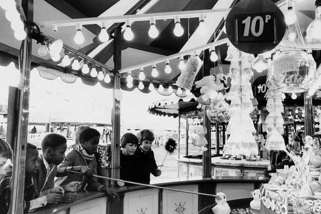 Does this scene look familiar? It is Woodhouse Moor Feast in March 1978.