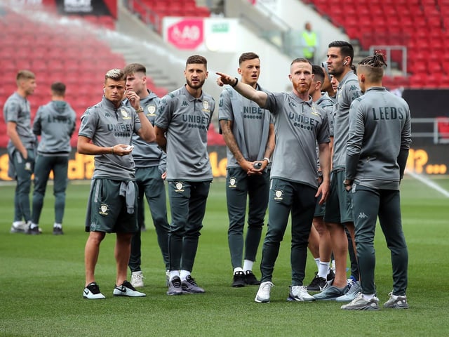 Leeds United players' have made a'sizeable donation' to the Leeds Fans Foodbank in association with the Supporters' Trust.