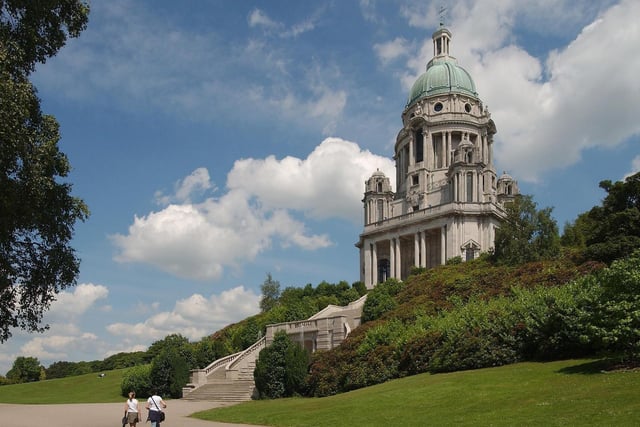 Williamson Park, Lancaster
Williamson Park is home to the iconic Ashton Memorial and 54 acres of parkland with woodland walks, play areas and breathtaking views to the Fylde Coast, Morecambe Bay and the Lake District fells and mountains.
Park attractions include the Butterfly House and small animal zoo (closed due to coronavirus at the moment).