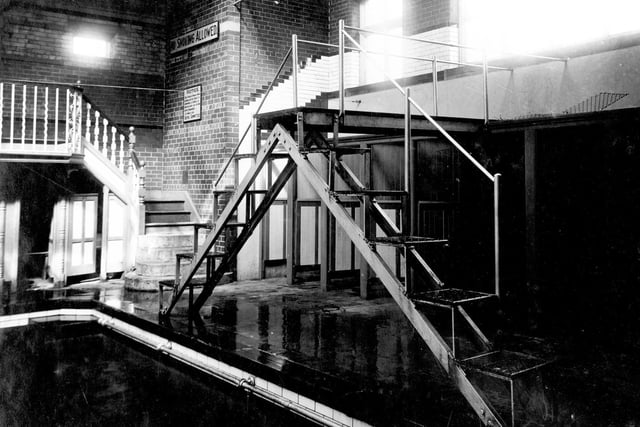 Holbeck Baths. They opened in 1898 and closed in 1979. This was one of many public swimming baths in the city, in areas where facilities for washing and bathing were restricted, the buildings also provided laundry wash houses and individual baths