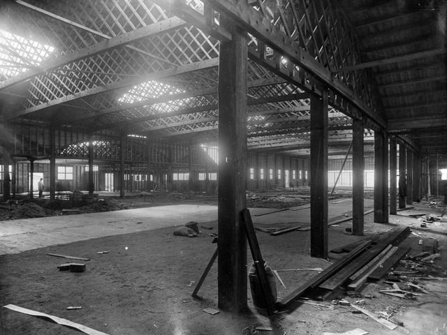 Fantastic photos show life in Leeds during the 1910s