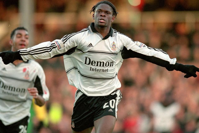 Ex-Fulham striker Louis Saha has revealed he had to put his foot down to force his move to Man Utd back in 2004, after the club apparently almost scuppered the deal by demanding more money. (Club website)