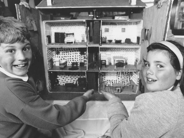 Luke Gibson and Jo-Anne Wilcockson of Hunmanby Primary School welcomed eveyrone to their homemade dolls house in 1997. Were you one of the pupils who took part in this project?