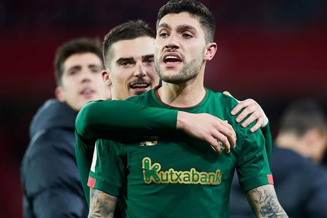 Arsenal are willing to meet Athletic Bilbao defender Unai Nunezs 26m release clause. Manchester City and West Ham are also keen on the player. (La Razon)