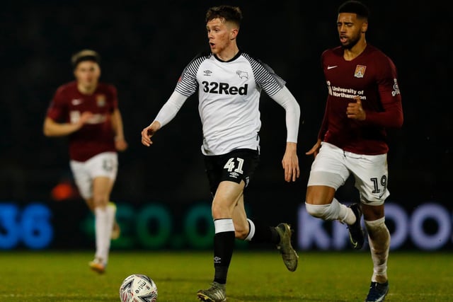 Chelsea are said to be closely monitoring Derby County's young midfielder Max Bird, with manager Frank Lampard ready to raid his former club for the talented starlet. (Football Insider)