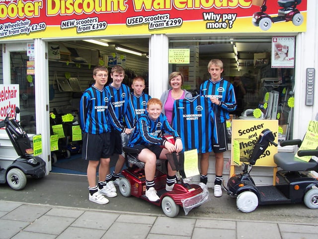 Do you recognise anyone in this week's Retro Spotlight? Tweet us via @SN_Sport