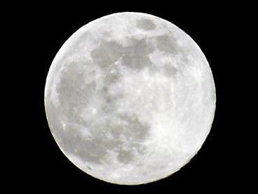 The super moon at its fullest, shot over Wigan at around 3am