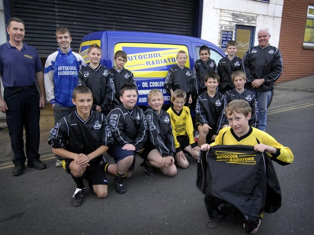 Do you recognise anyone in this week's Retro Spotlight? Tweet us via @SN_Sport