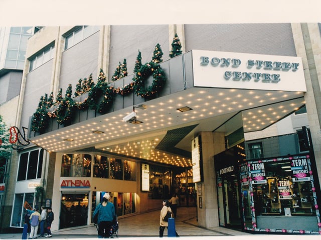 Remember this walkway in to the Centre with Athena on the left and Foothold on the left back in the day?