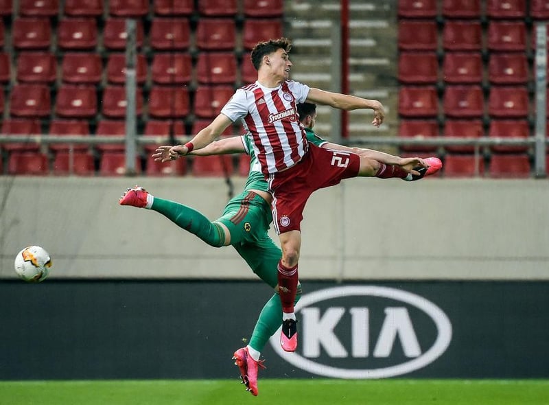 Liverpool have emerged as the frontrunners to sign Olympiakos and Sheffield United-linked left-back Kostas Tsimikas with the Reds the only team willing to meet his 22m valuation. (Sdna)