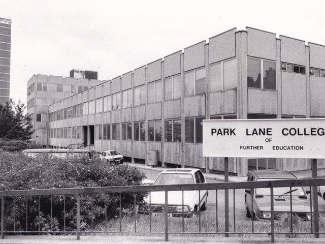 Does this view look familiar to you? The College pictured in April 1989.