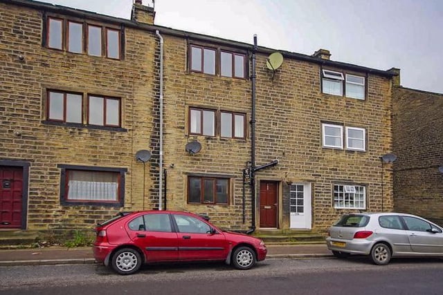 This three-storey character cottage, for sale with VG Estate Agent, is located in the centre of Ripponden, close to local amenities. The property retains many original features.