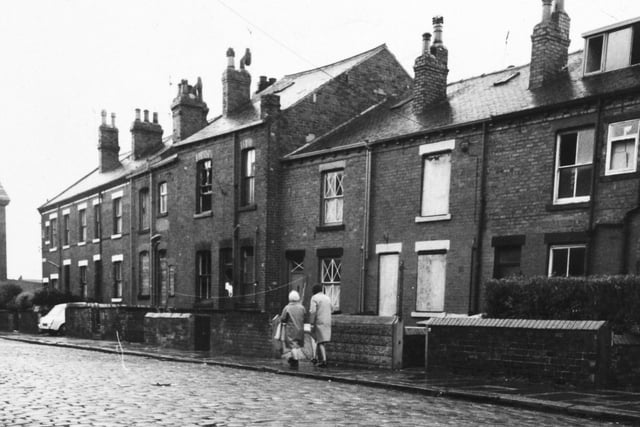 Share your memories of life in Armley with Andrew Hutchinson via email at: andrew.hutchinson@jpress.co.uk or tweet him - @AndyHutchYPN